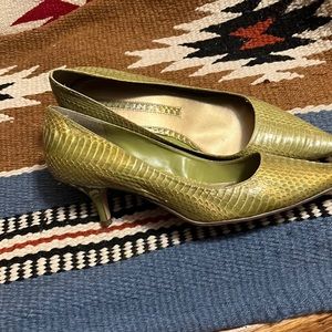 Enzo angiolini pumps